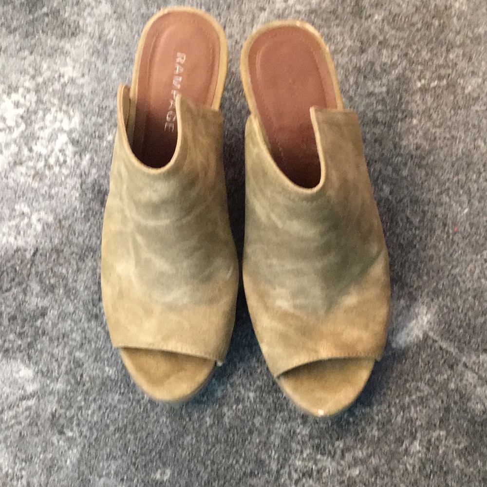 Olive Green RAMPAGE suede open toe heel size 6.5w